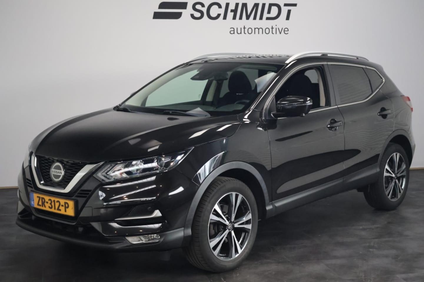 Nissan Qashqai - 1.3 DIG-T N-Connecta | Trekhaak | Panoramadak | 360 Camera - AutoWereld.nl