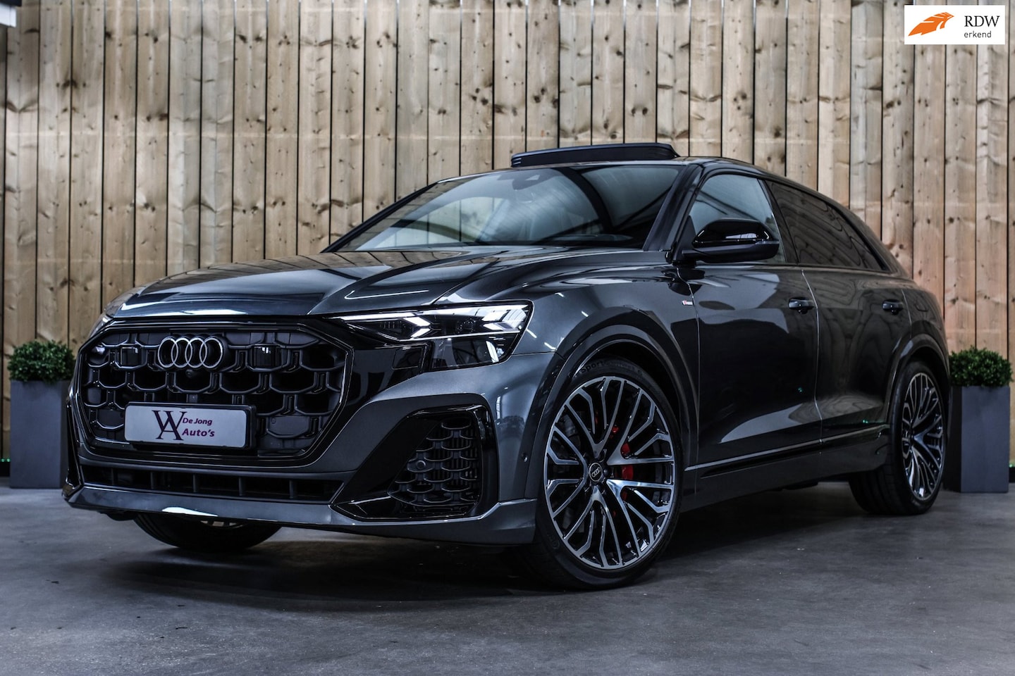 Audi Q8 - 60 TFSI e Quattro Competition *Pano*RS-Stoelen*B&O*4-Wiel besturing*360 Camera* - AutoWereld.nl