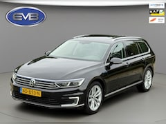 Volkswagen Passat Variant - 1.4 TSI GTE Connected Series Plus, panoramadak, trekhaak, achteruitrijcamera, digitaal coc