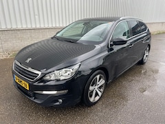 Peugeot 308 SW - 1.2 PureTech Blue Lease Executive
