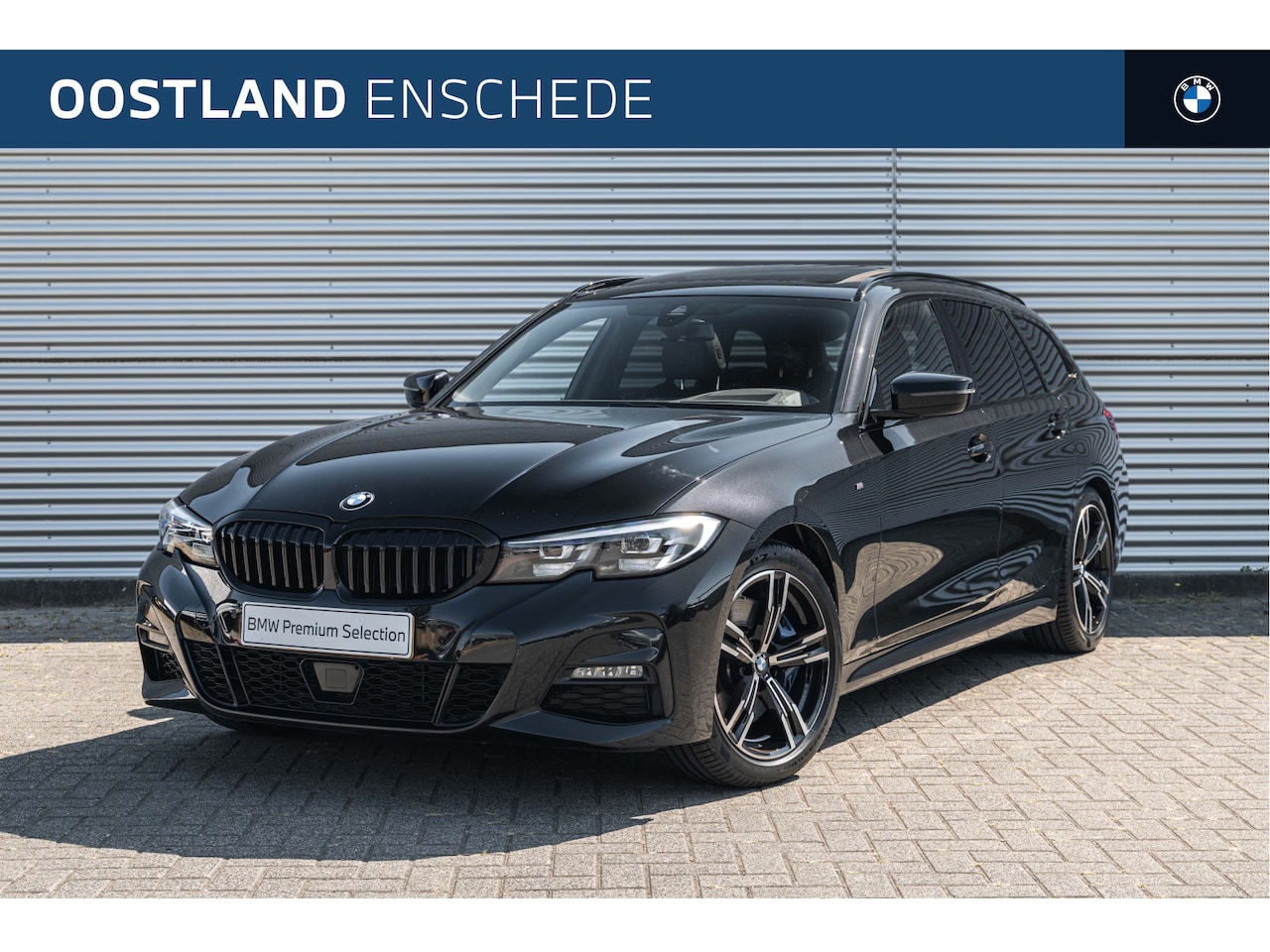 BMW 3-serie Touring - 320i Executive Automaat / Panoramadak / Sportstoelen / Active Cruise Control / Achteruitri - AutoWereld.nl