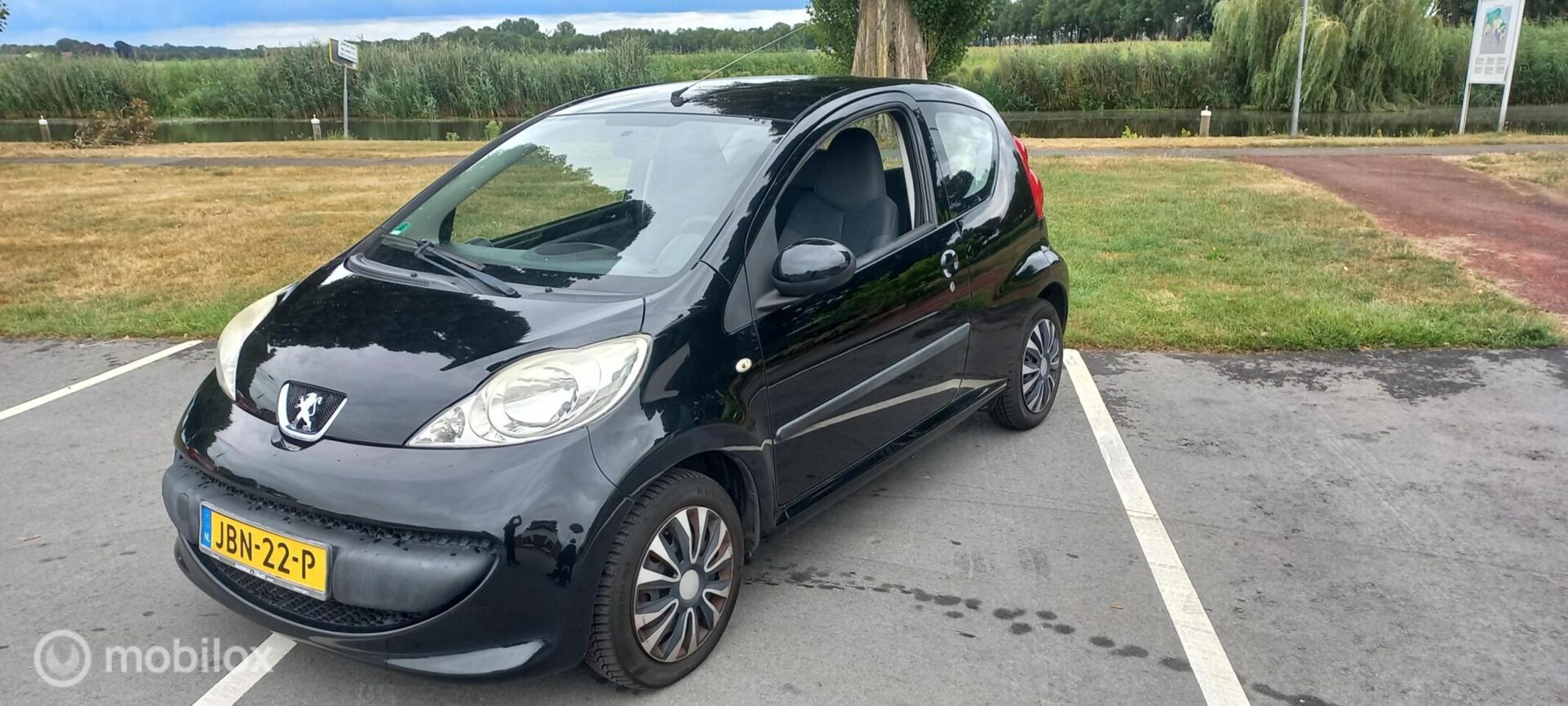 Peugeot 107 - 1.0-12V XR 1.0-12V XR
