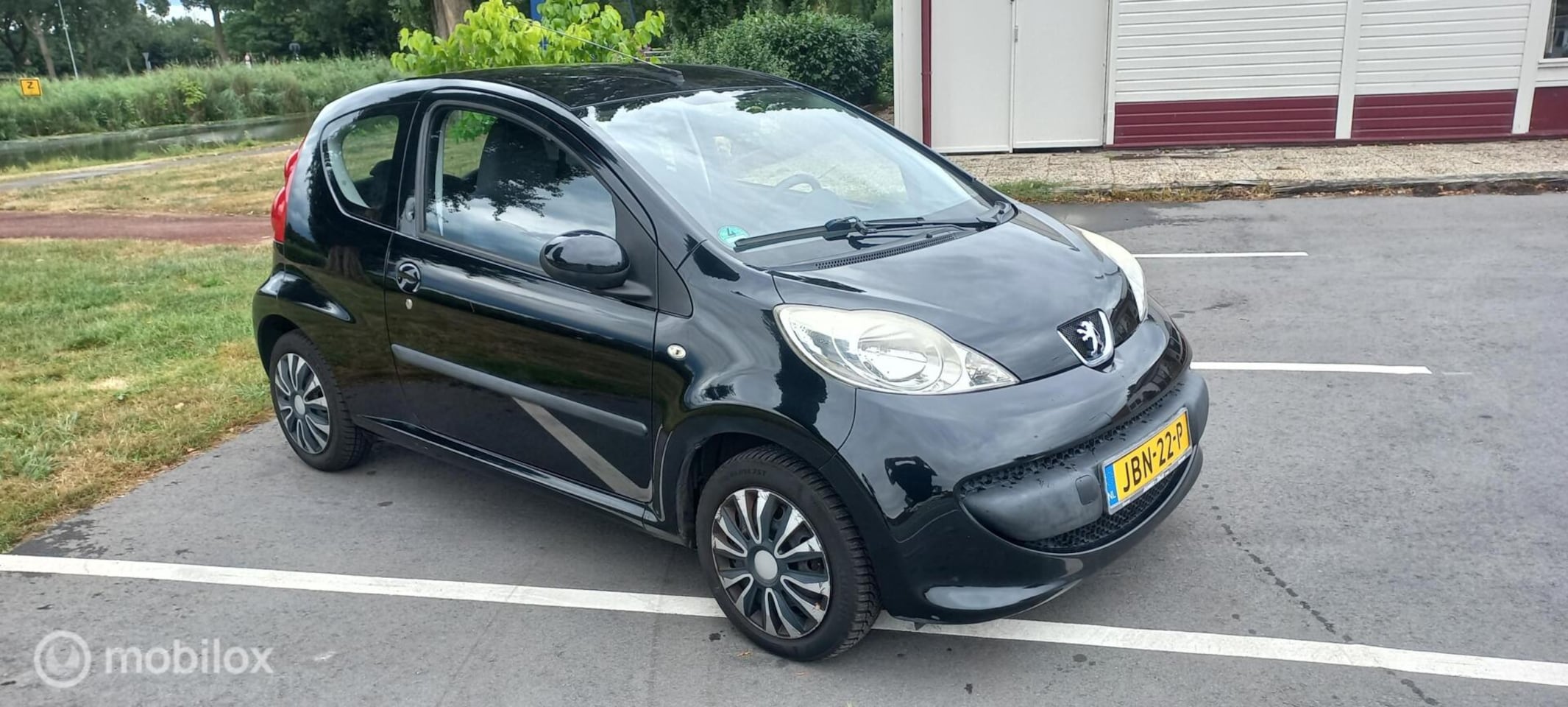 Peugeot 107 - 1.0-12V XR 1.0-12V XR