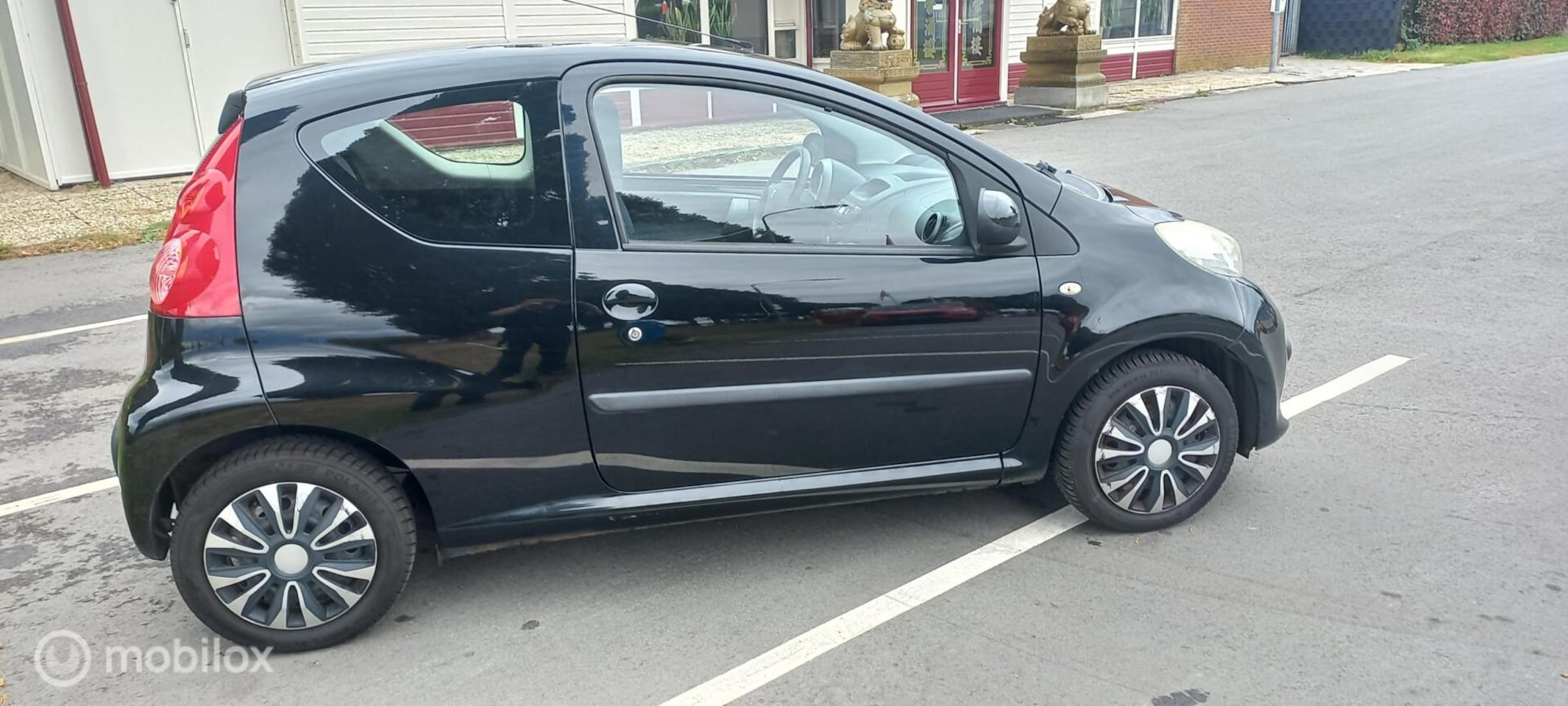 Peugeot 107 - 1.0-12V XR 1.0-12V XR