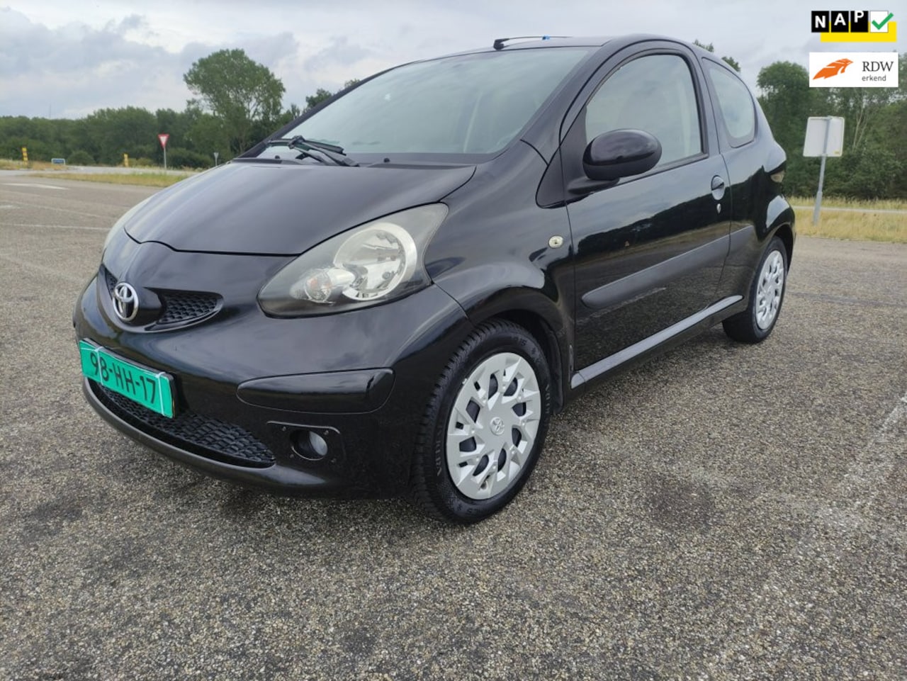 Toyota Aygo - 1.0-12V Sport met goed werkende Airco Apk nieuw - AutoWereld.nl