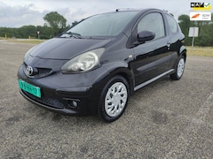 Toyota Aygo - 1.0-12V Sport met goed werkende Airco en Carplay