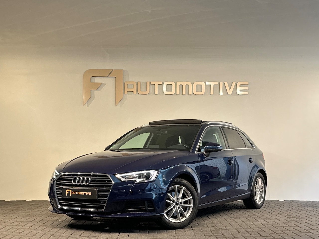 Audi A3 Sportback - 1.5 TFSI CoD Pro Line Pano|Stoelverwarming|Volleder|Cruise Control - AutoWereld.nl