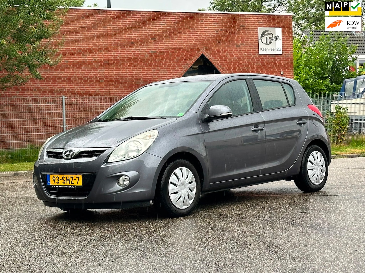 Hyundai i20 - 1.2i i-Motion 5DR*Airco*NAP*Dealer onderhouden*2e eigenaar*Elektrische ramen*APK* - AutoWereld.nl
