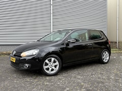Volkswagen Golf - 1.2 TSI Highline AUTOMAAT Camera Trekhaak Stoelvw