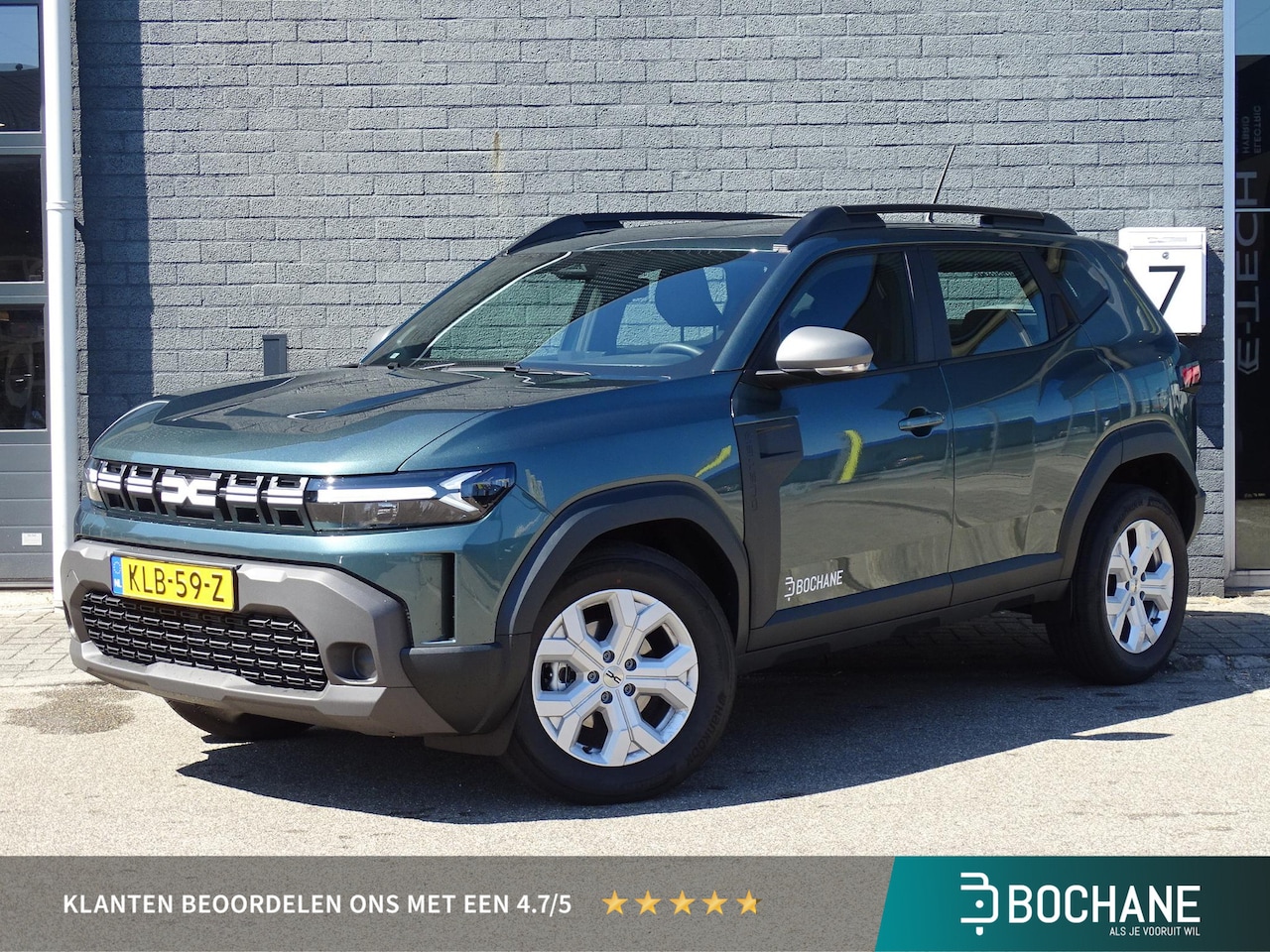 Dacia Duster - 1.8 hybrid 155 expression | Demo | PACK WINTER / MEDIA NAV LIVE / METALLIC LAK - AutoWereld.nl
