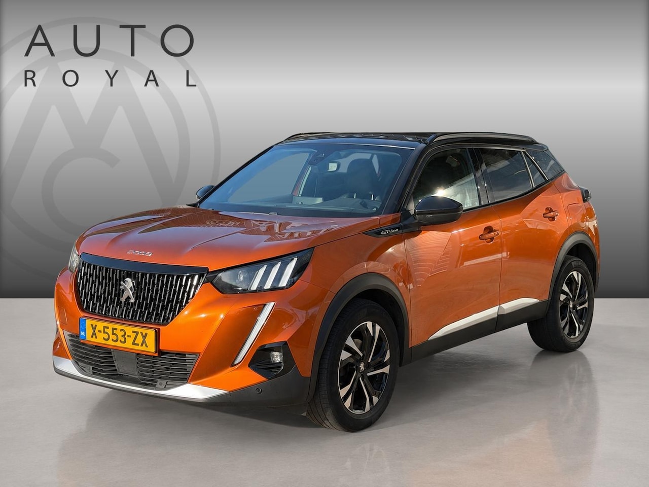 Peugeot 2008 - 1.2 PureTech GT-Line AUTOMAAT | NAVIGATIE | APPLE CARPLAY / ANDROID AUTO | STOELVERWARMING - AutoWereld.nl