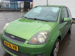 Ford Fiesta - 1.4-16V Futura Nap Airco Trekhaak Leuke Auto