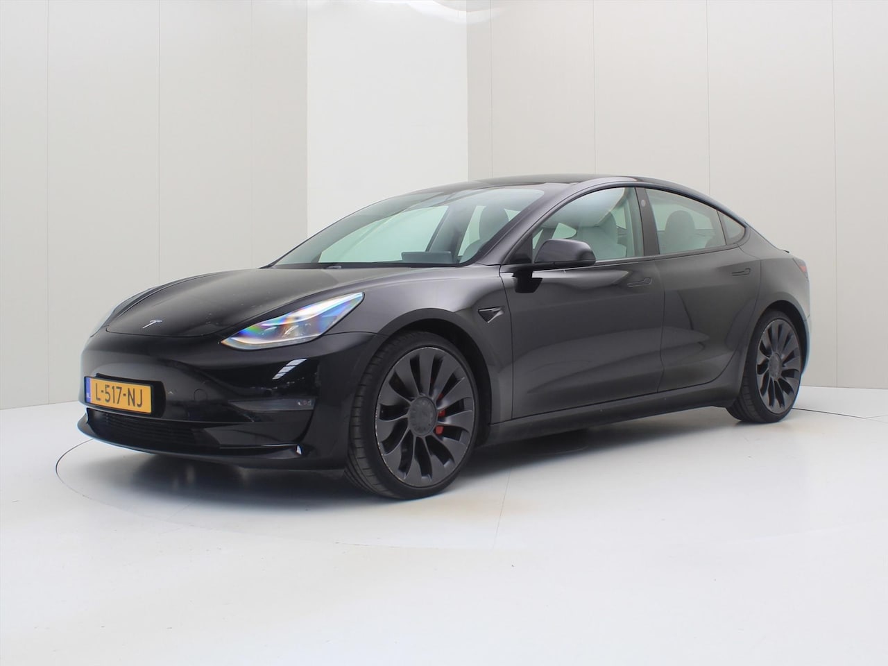 Tesla Model 3 - Performance AWD 486pk 75 kWh FACELIFT 87,4% SoH [ WIT LEDER+AUTOPILOT+567KM WLTP+PREMIUM A - AutoWereld.nl