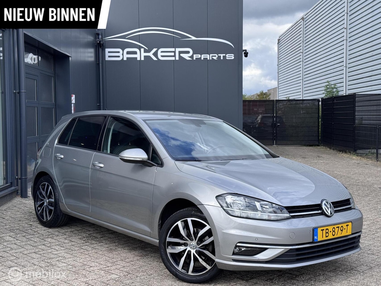 Volkswagen Golf - 1.0 TSI Comfortline Business ~ Automaat ~ - AutoWereld.nl