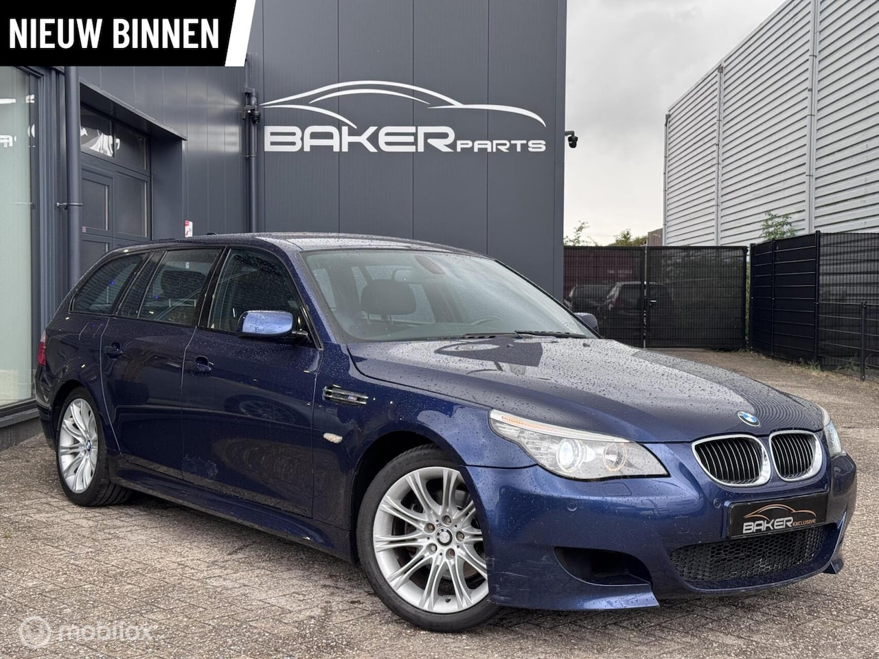 BMW 5-serie Touring - 523i - M-pakket - Sport stoelen - M5 - - AutoWereld.nl