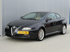 Alfa Romeo GT - 2.0 JTS Distinctive