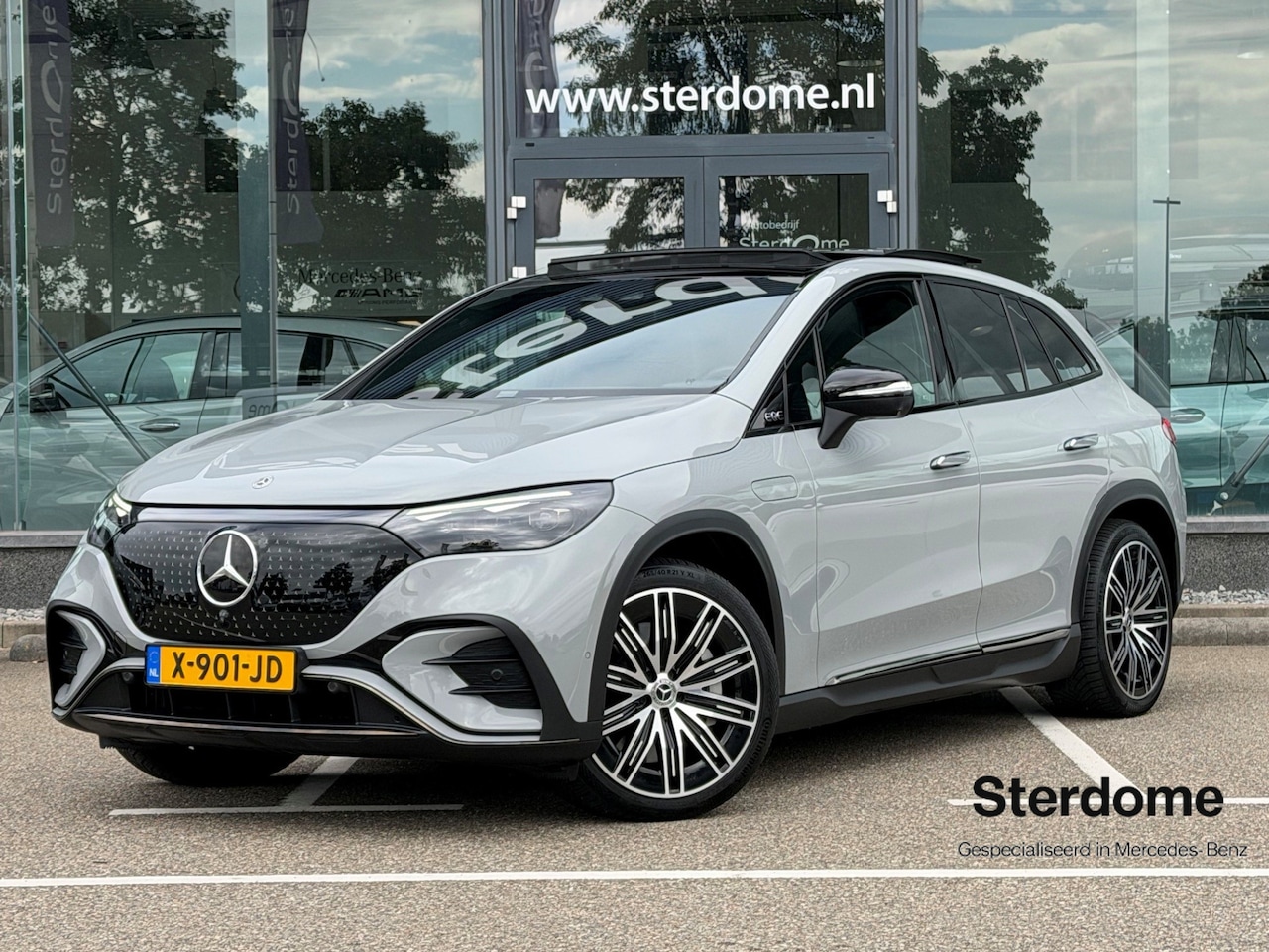 Mercedes-Benz EQE SUV - 350 4Matic AMG Line 91 kWh l Airmatic l Achteras besturing l Distronic l Panoramadak l Mem - AutoWereld.nl