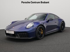 Porsche 911 - Carrera 4 GTS
