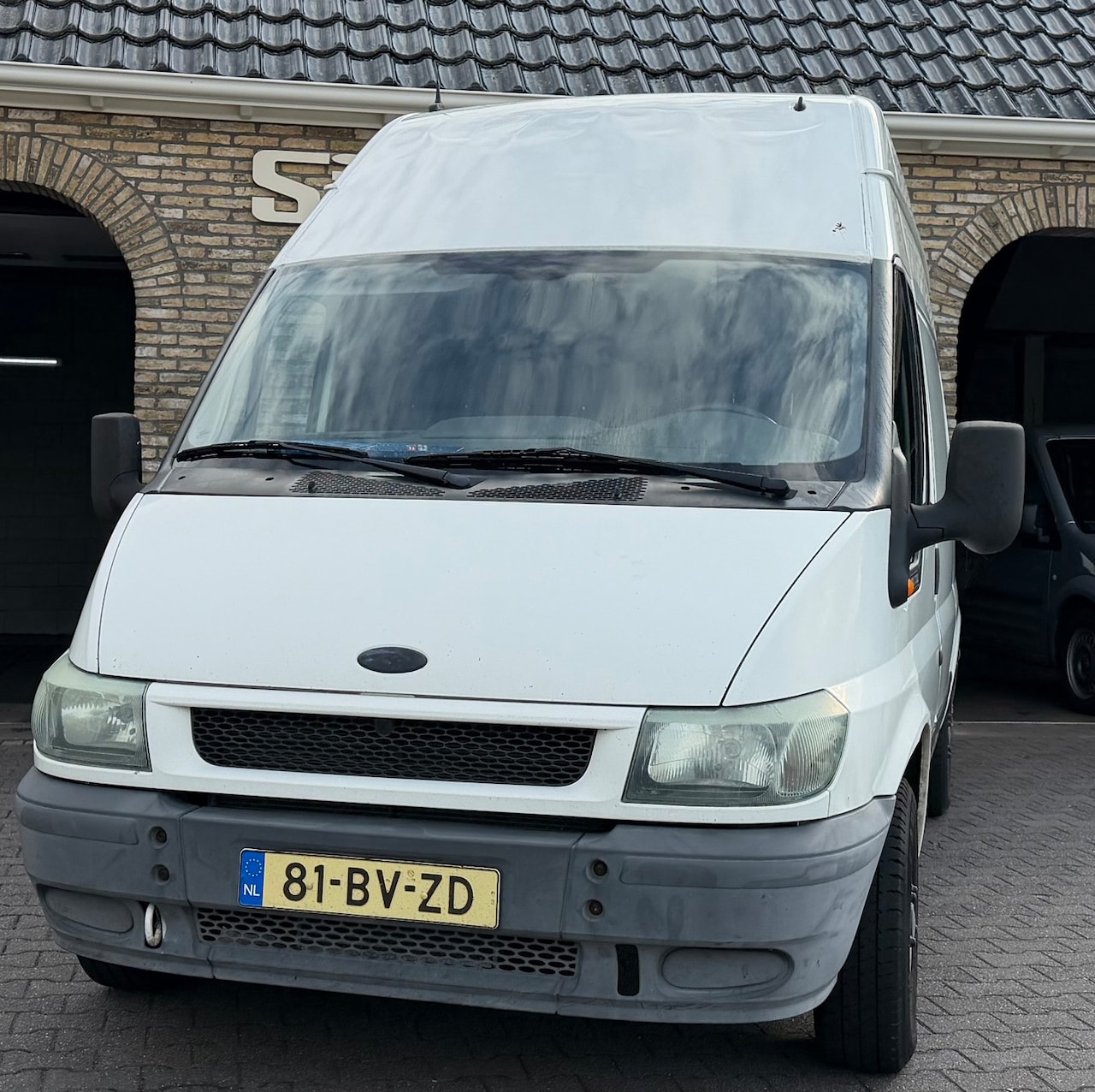 Ford Transit - 300M 2.0TDdi DHolladia Laadklep - AutoWereld.nl