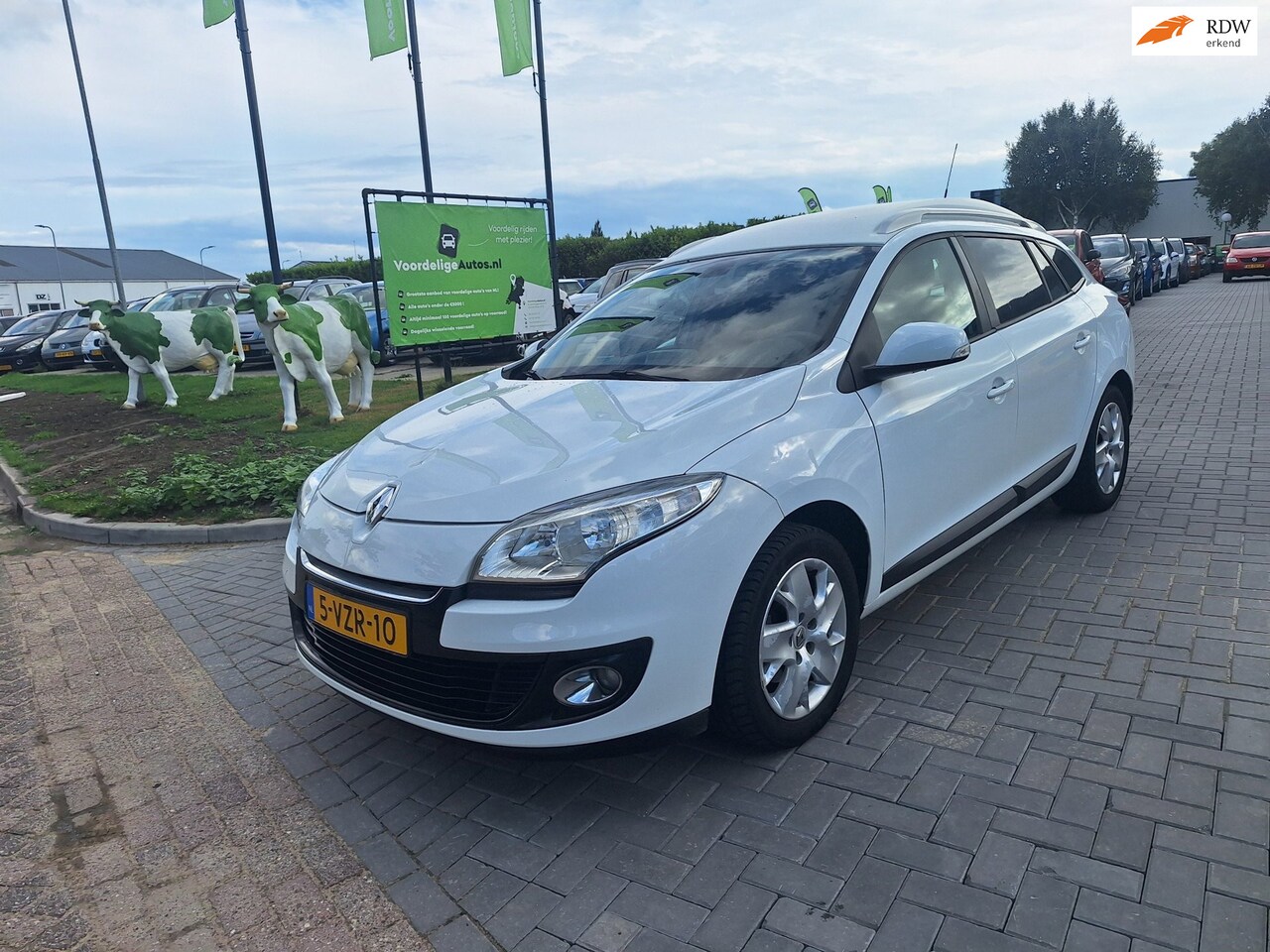 Renault Mégane - 1.5 dCi Expression S&S / Euro 5 / APK feb 2027 - AutoWereld.nl