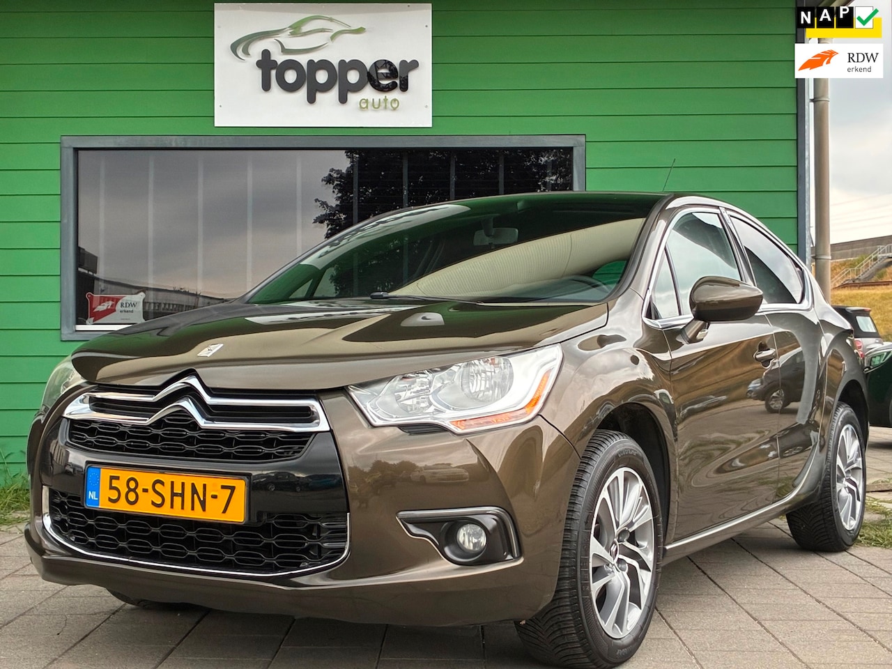 Citroën DS4 - 1.6 VTi Chic|1e Eigenaar|CruiseControl|Airco|Trekhaak|Nieuwe APK|NAP| - AutoWereld.nl