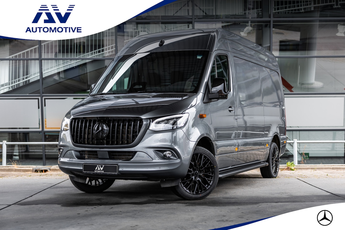 Mercedes-Benz Sprinter - 317 1.9 CDI L2 | AMG | LED | CarPlay | Camera | Navigatie | Stoelverwarming | Cruise contr - AutoWereld.nl