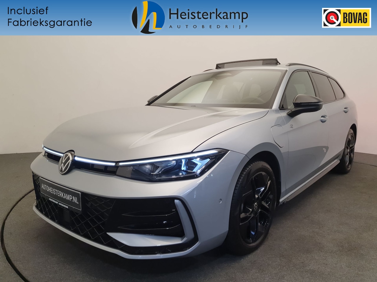 Volkswagen Passat Variant - 1.5 eHybrid 272pk DSG/AUT R-Line Edition Wegklapbare trekhaak, Panoramadak, 360 Camera - AutoWereld.nl