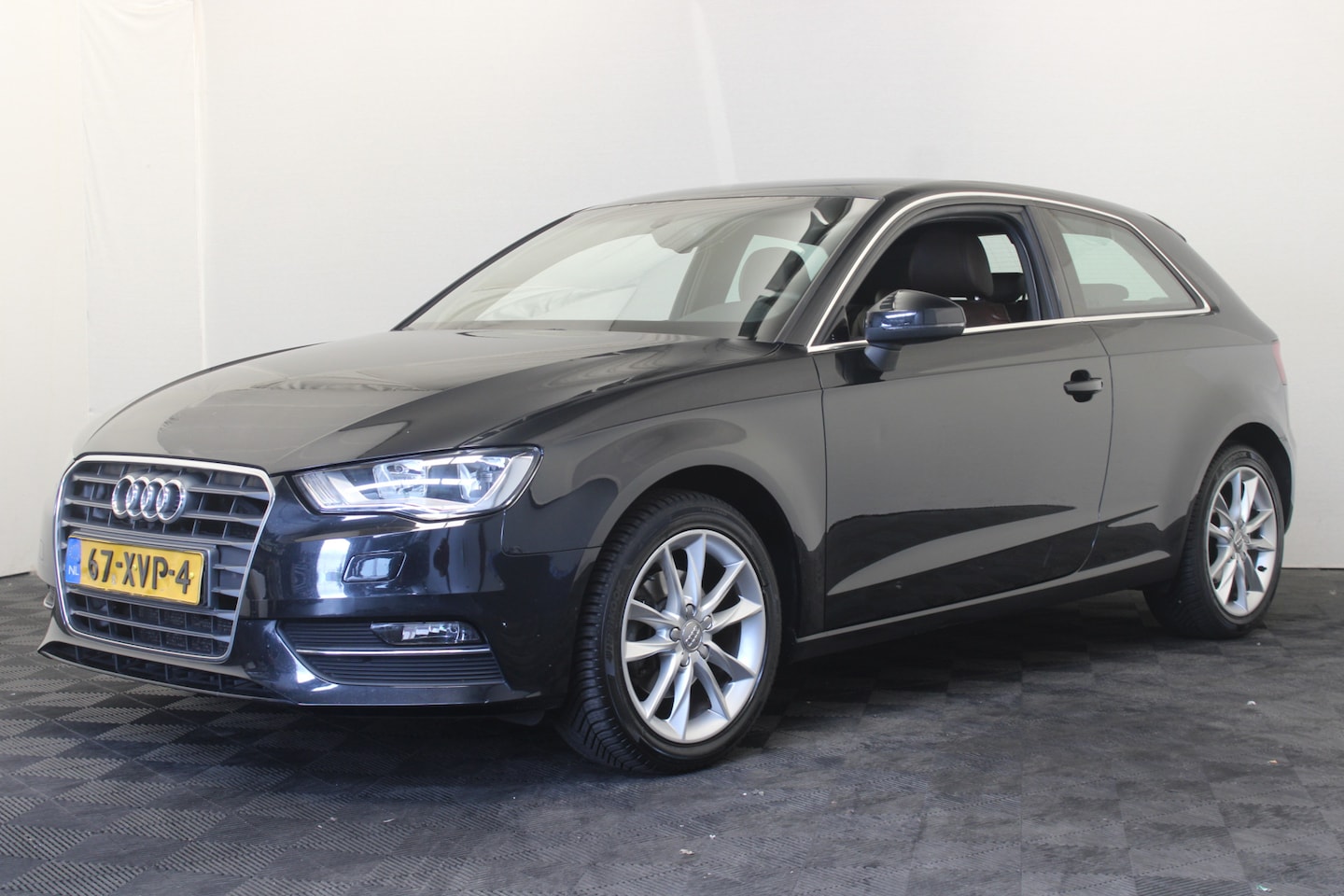 Audi A3 Sportback - 2.0 TDI Ambiente Pro Line 2.0 TDI Ambiente Pro Line - AutoWereld.nl