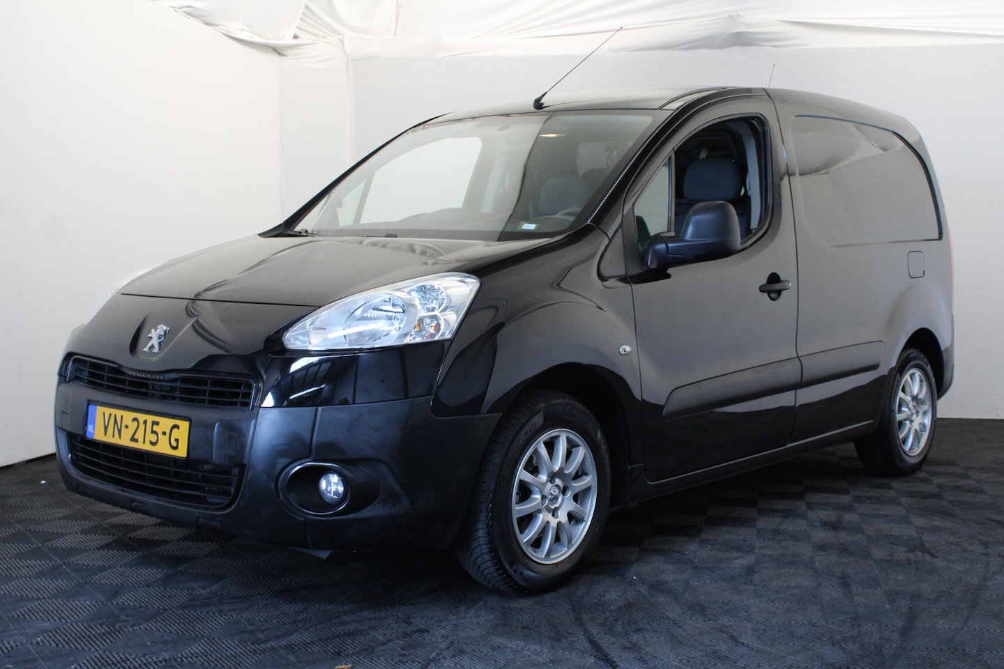Peugeot Partner - 120 1.6 e-HDI L1 2Tronic - AutoWereld.nl