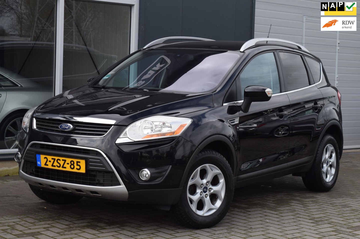 Ford Kuga - 2.5 20V Titanium | LPG G3 | Clima | Cruise | Navi | APK 10-2026 - AutoWereld.nl