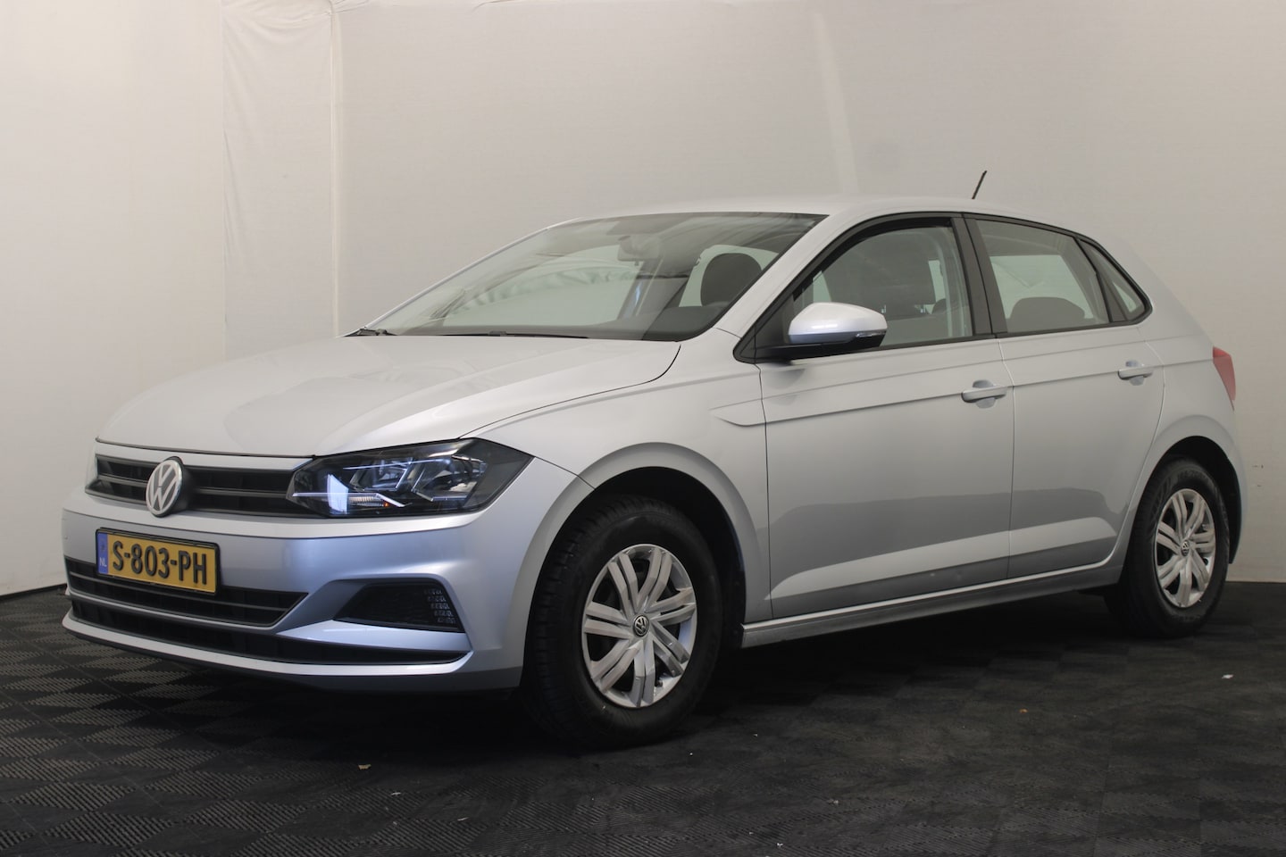 Volkswagen Polo - 1.0 MPI Trendline 1.0 MPI Trendline - AutoWereld.nl