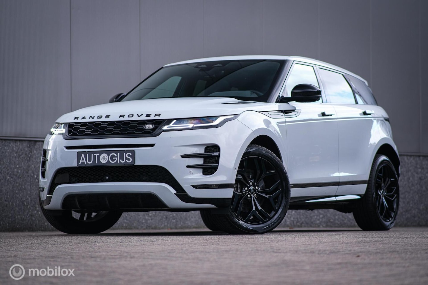 Land Rover Range Rover Evoque - P300e AWD R-Dynamic HSE | Panorama | Meridian | 360 camera | NAP NL auto | LED | Leder | W - AutoWereld.nl