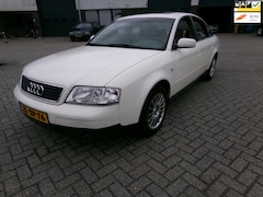 Audi A6 Limousine - 2.4 5V Advance benzine / LPG