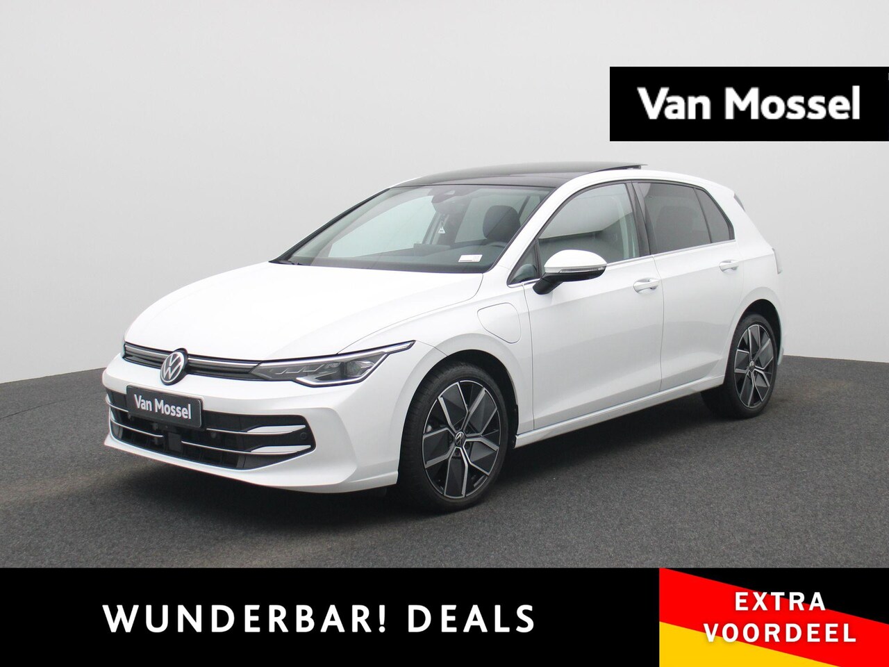 Volkswagen Golf - 1.5 eHybrid Style Edition 204 PK| | SoH 100% | Panoramadak | Trekhaak Elektrisch | LED Mat - AutoWereld.nl