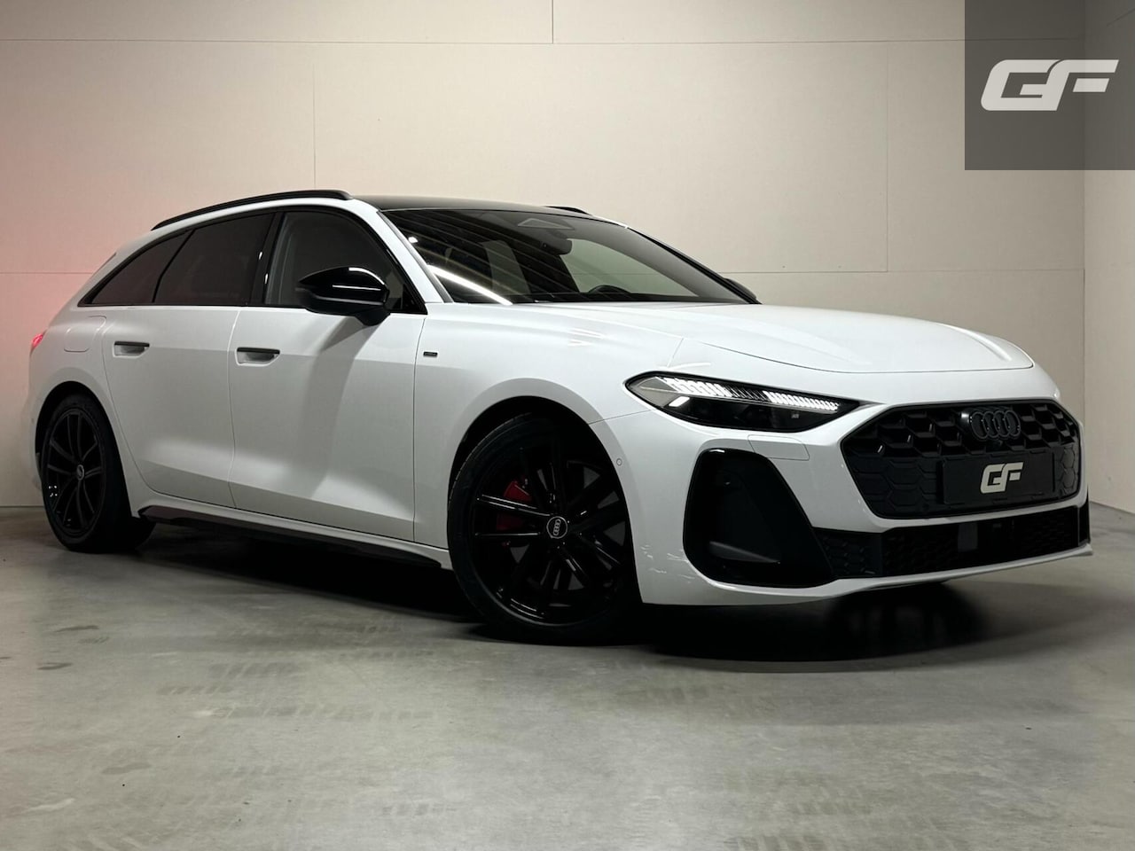 Audi A5 Avant - 2.0 e-hybrid quattro S-Line Competition Pano 360° RS-Seats Passenger display - AutoWereld.nl