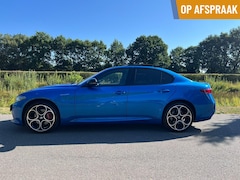 Alfa Romeo Giulia - 2.0t Q4 Veloce, my22, 18dkm, Pano, Misano