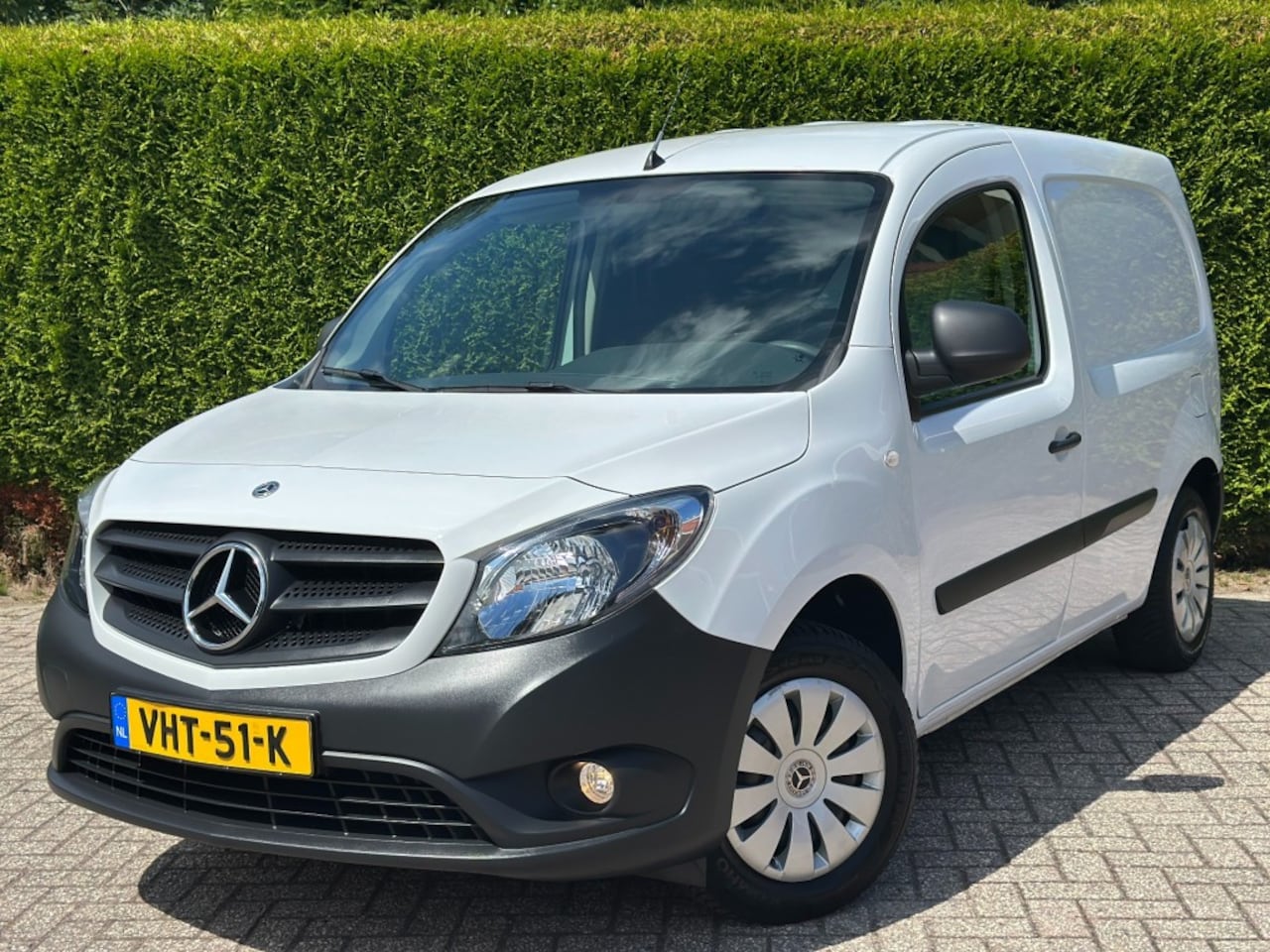 Mercedes-Benz Citan - 108 CDI  1e eigenaar Betimmering  Airco Cruise Control  Bluetooth - AutoWereld.nl