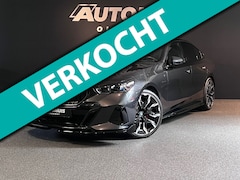 BMW 5-serie - 520i High Executive Edition M model jaar 2024 Stuurverwarming/ Stoelverwarming achter/ 21"