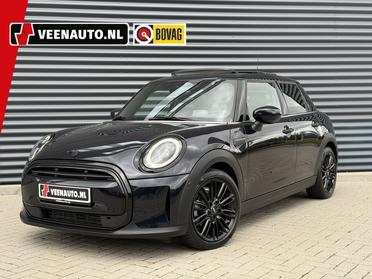 MINI 5-Deurs - 1.5 Cooper Yours Pano/Leder/Apple/Camera - AutoWereld.nl