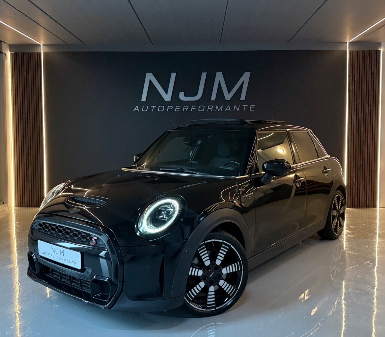 MINI Cooper S - 2.0 Cooper S|Pano|Keyless|Sfeer|Carplay - AutoWereld.nl