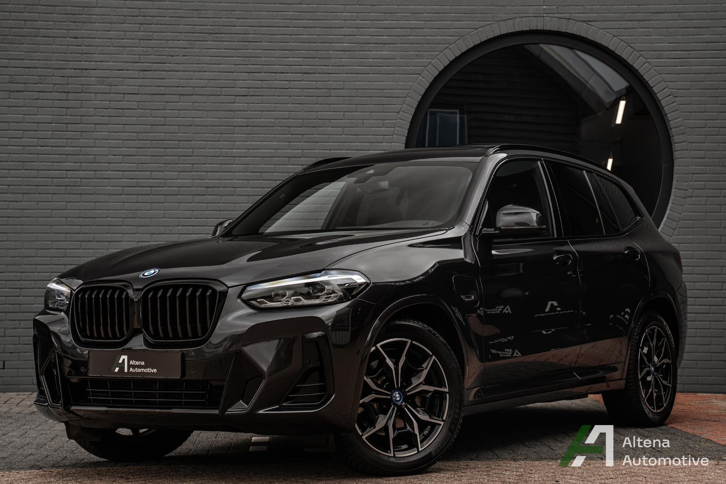 BMW X3 - xDrive30e Business Edition Plus M-sport, BTW, pano dak, HIFI - AutoWereld.nl
