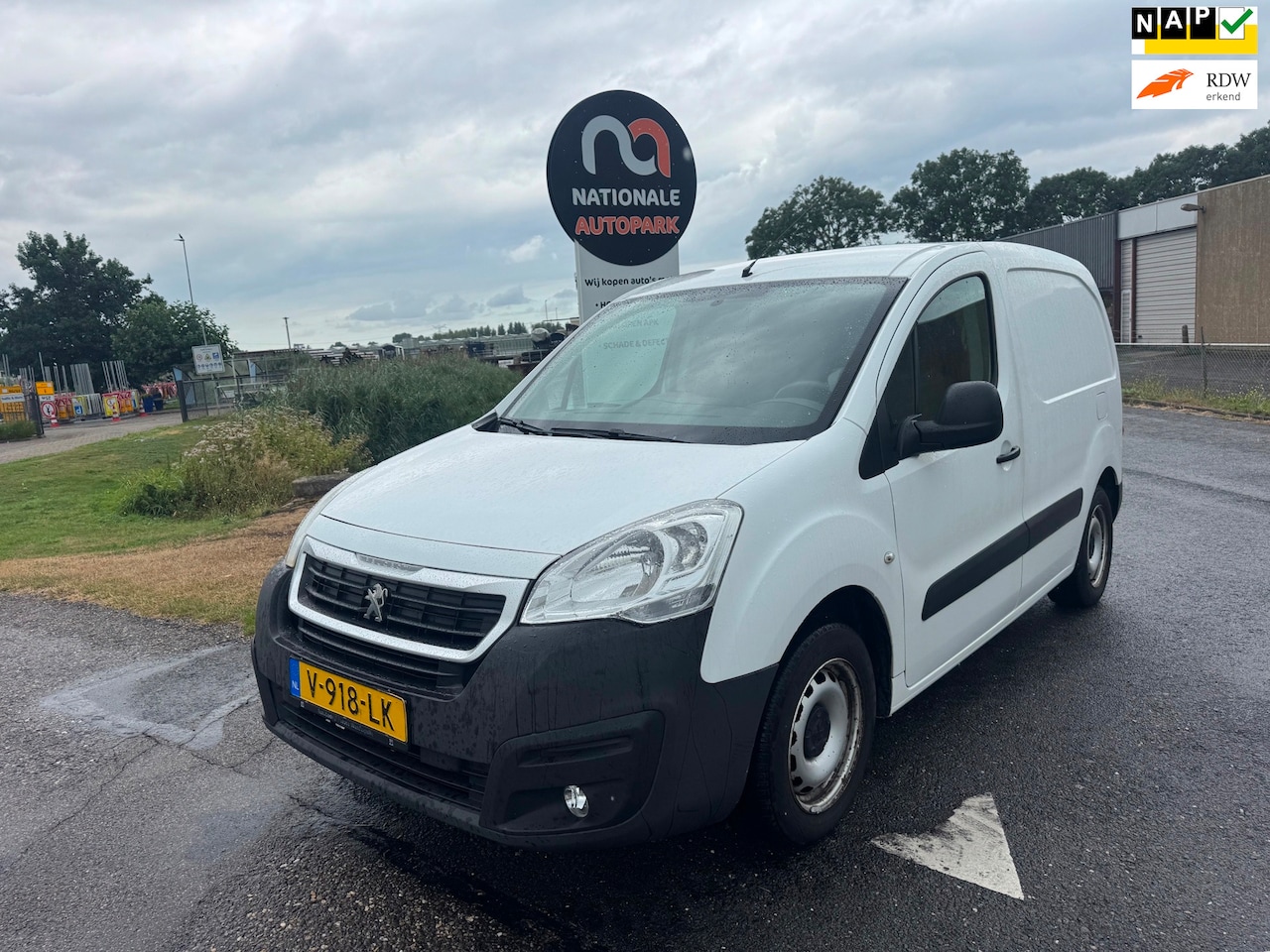 Peugeot Partner - 2018 * 120 1.6 BlueHDi 100 L1 Pro * AC * Euro 6 * APK - AutoWereld.nl