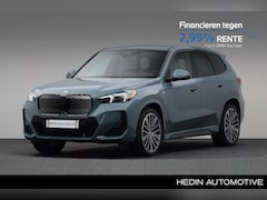 BMW iX1 - eDrive20 67 kWh | M-sport Pro. | M-sportremsysteem | Head Up | Harman Kardon | Driving Ass