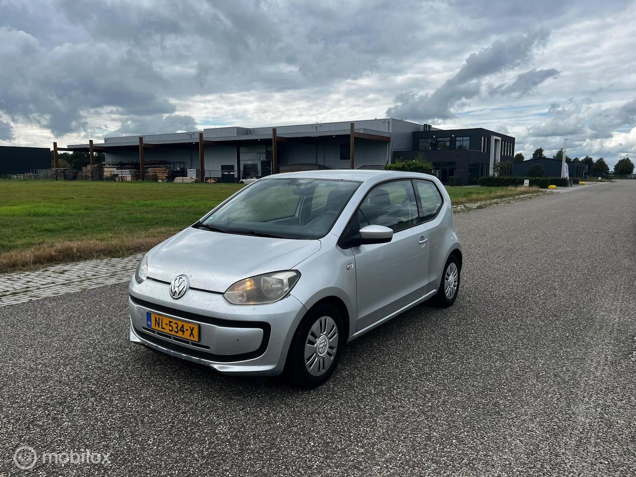 Volkswagen Up! - 1.0 take up! BlueMotion Airco / NAP / CV - AutoWereld.nl