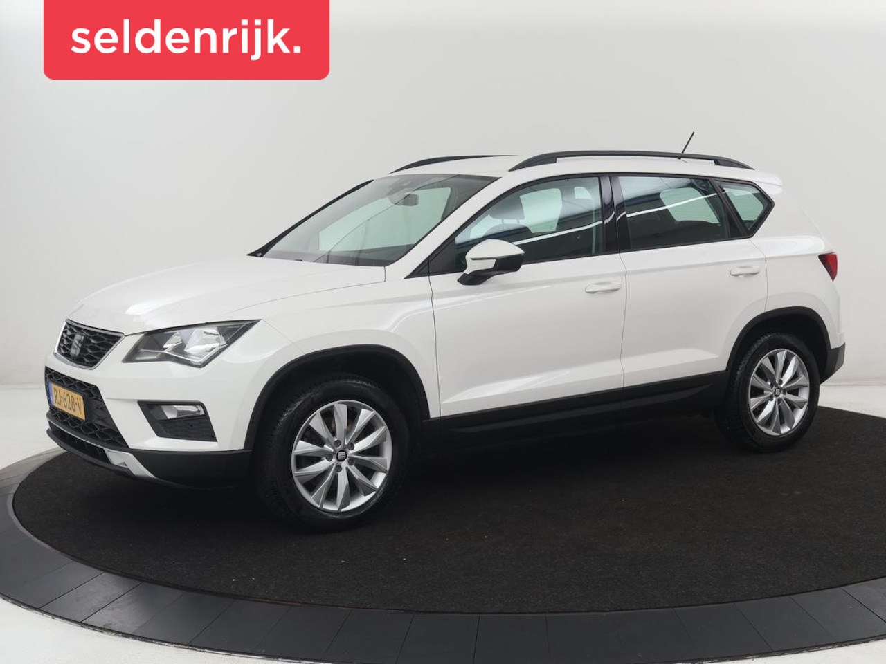 SEAT Ateca - 1.0 EcoTSI Style | Navigatie | Carplay | Cruise control | Park assist | Climate control | - AutoWereld.nl