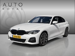 BMW 3-serie - 318i Executive Edition M-SPORT |LEDER SPORT INTERIEUR| BORDENHERKENNING| DODE HOEK DETECTI
