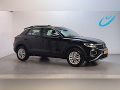 Volkswagen T-Roc - 1.5 TSI 150pk DSG Life Business Camera Navigatie Stoelverwarming App-Connect DAB+