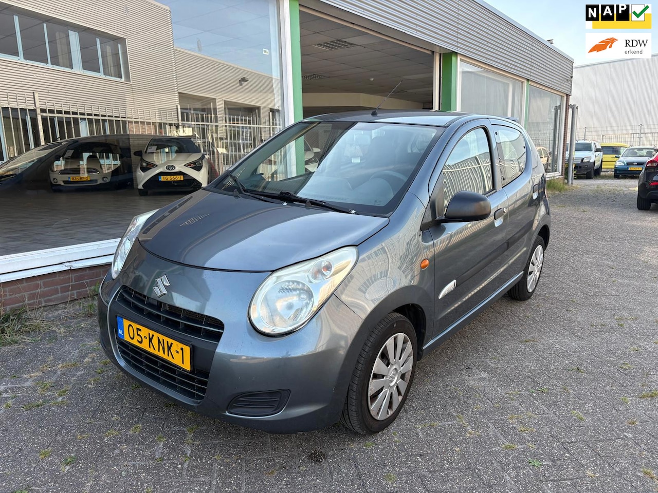 Suzuki Alto - 1.0 Comfort AUTOMAAT/ AIRCO DAELER ONDERHOUDEN - AutoWereld.nl