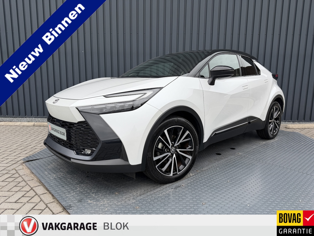 Toyota C-HR - 2.0 Hybrid 200(GEEN plug-in) Executive | Head-up | JBL | 10 jr GARANTIE | Rijklaar!! - AutoWereld.nl