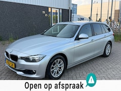 BMW 3-serie Touring - 318d Executive 2013 Pano Leer